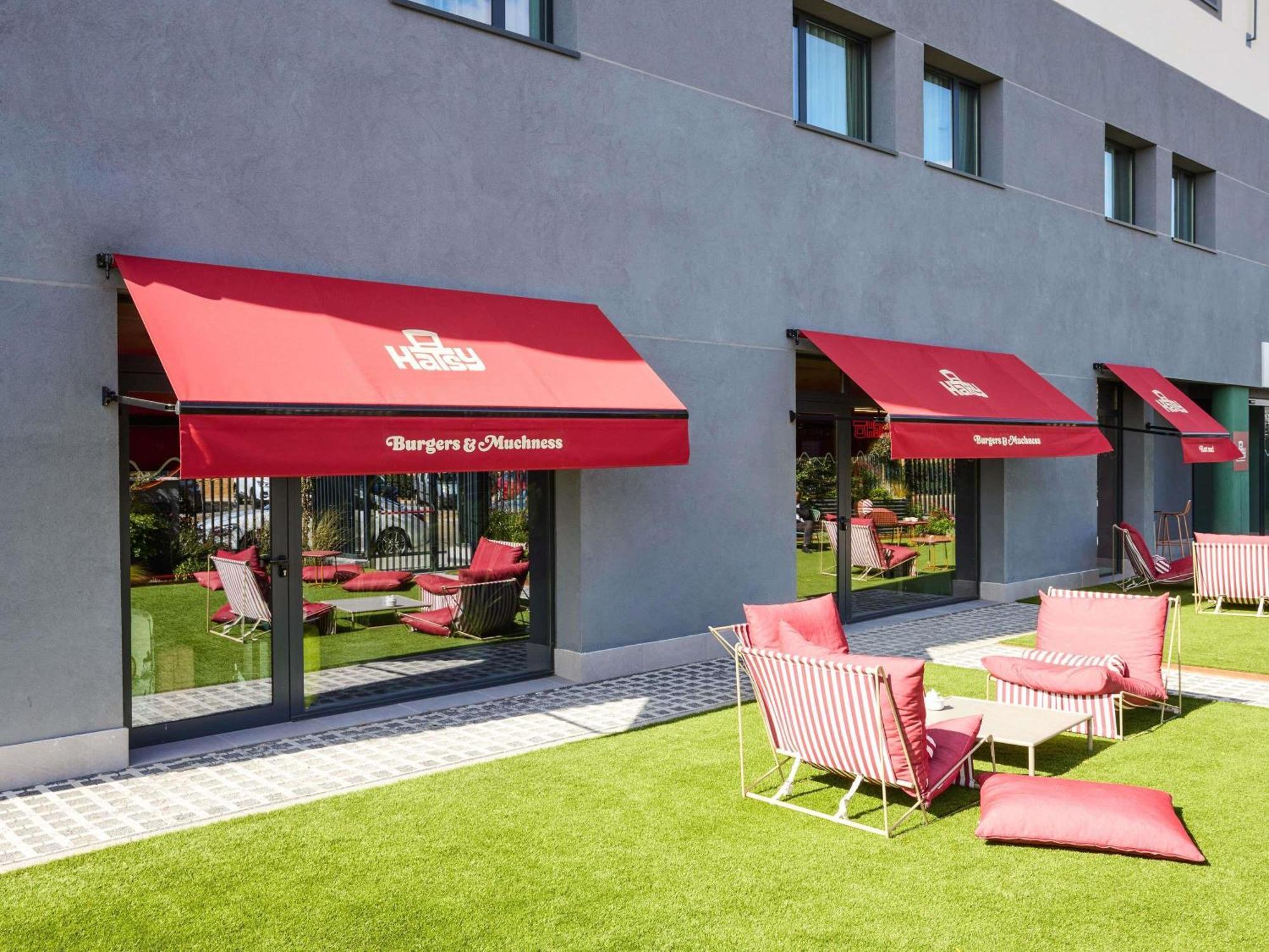 Ibis Styles Madrid Airport Valdebebas — Foto 1